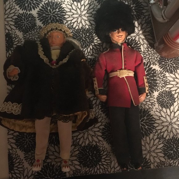 Peggy Nisbet British Doll Bundle - 365 $40 or $35 w/offer - Picture 1 of 3